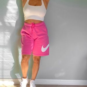 Pink mens size S nike cotton shorts I am a size 8-10 women & wear them perfect